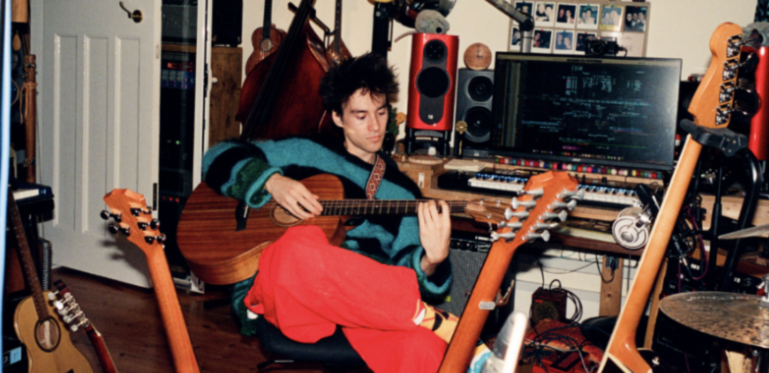 Jacob Collier revisite « In My Room » et ouvre les portes de son processus créatif